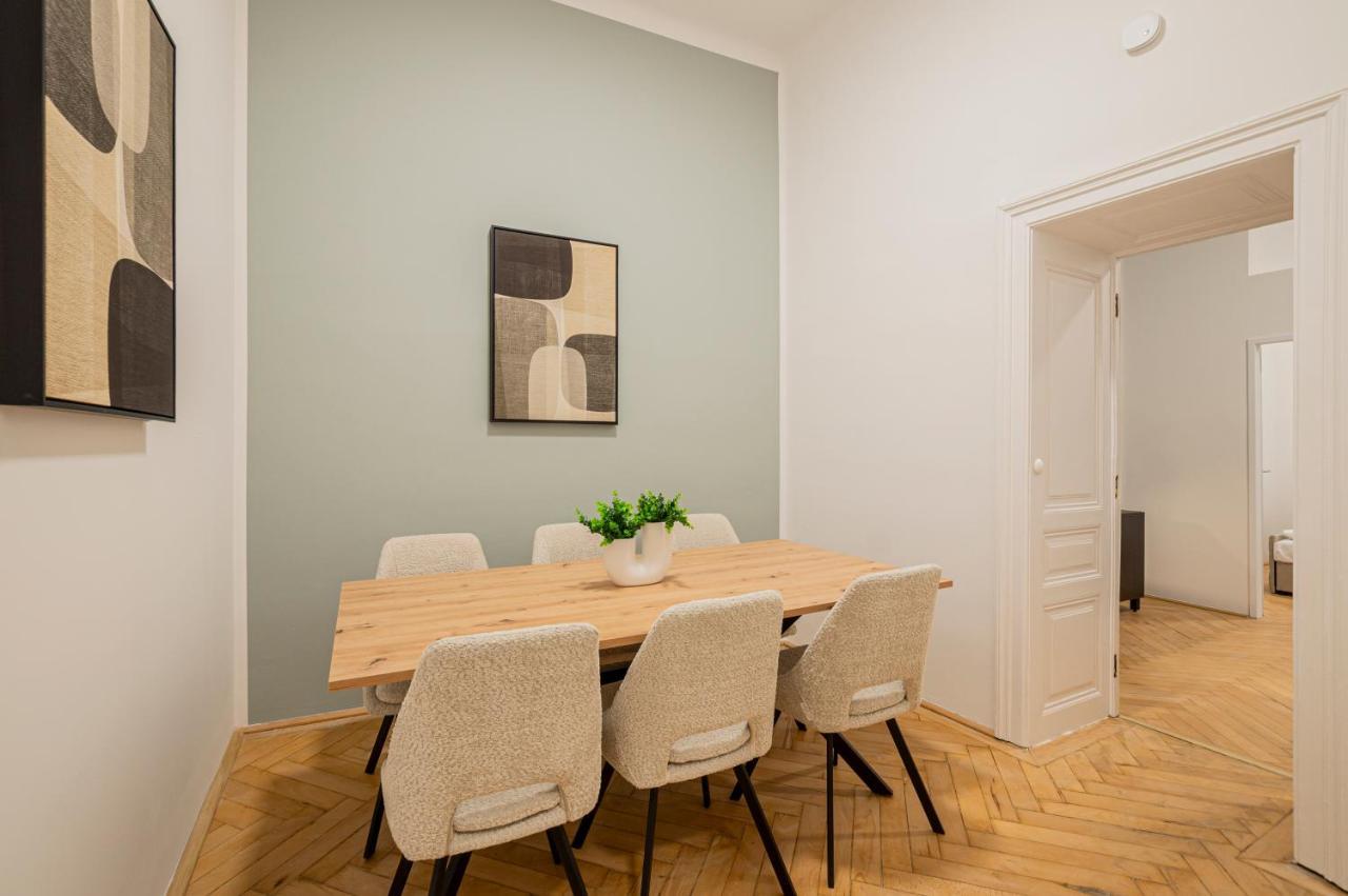 Charming Apt Perfect For 4-6 Tram, Self-Checkin Вена Экстерьер фото