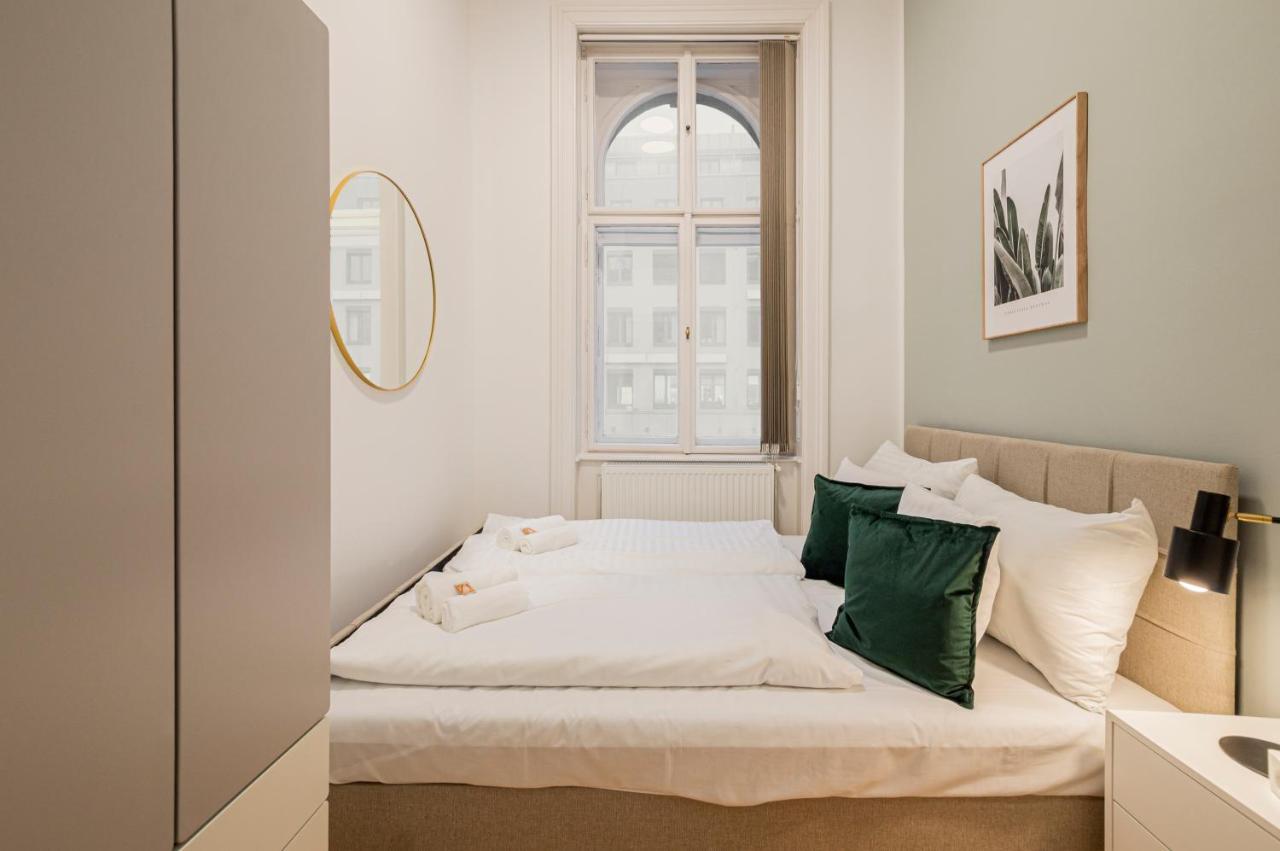 Charming Apt Perfect For 4-6 Tram, Self-Checkin Вена Экстерьер фото